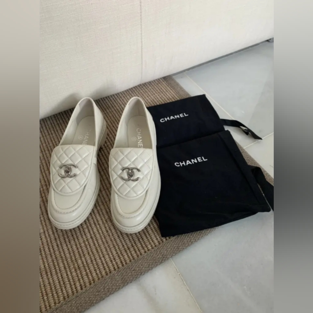 Chanel Turnlock leather loafers